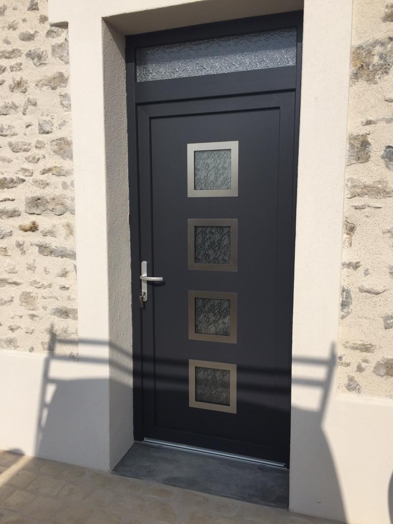 Porte PVC Sermaises