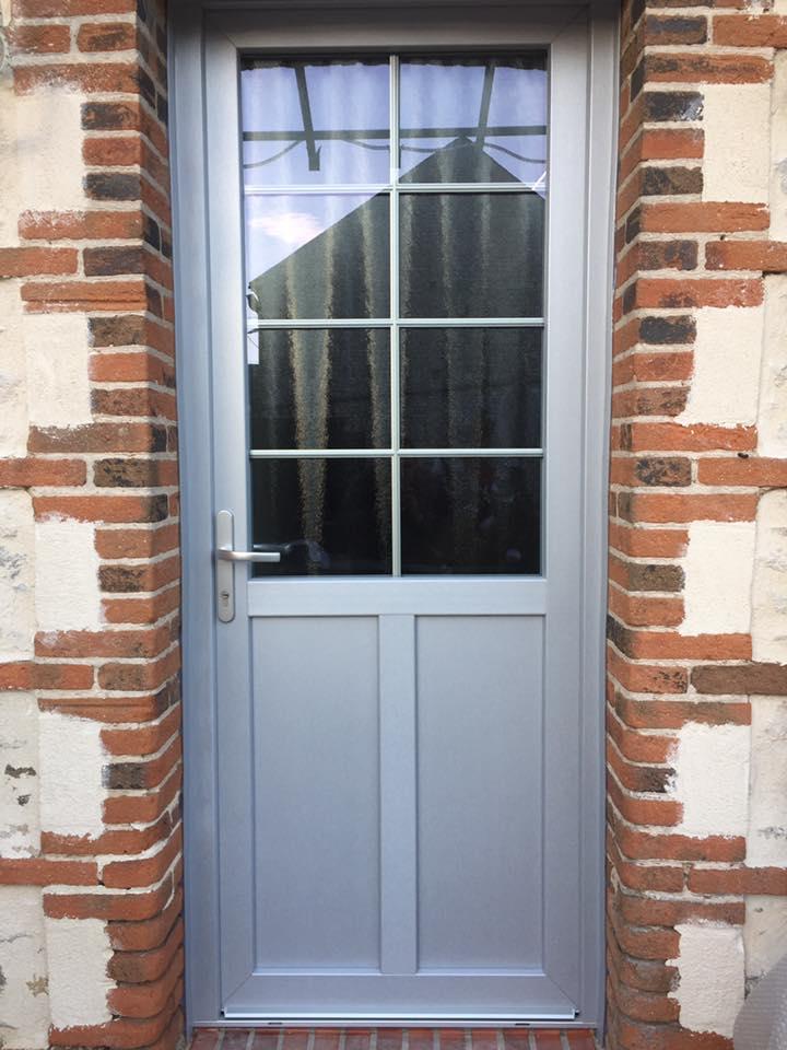 Porte PVC Tousson